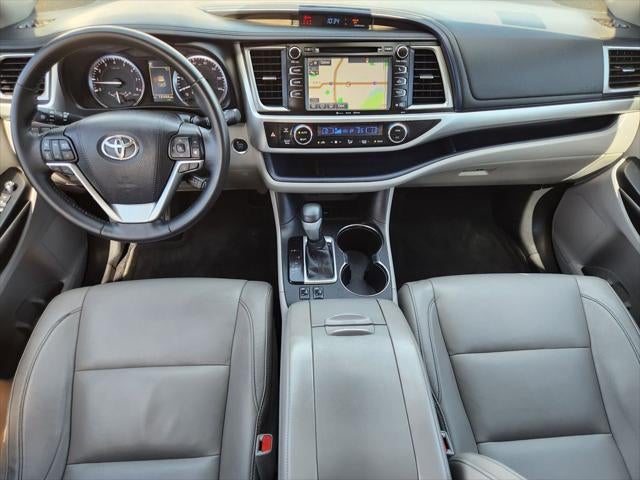 2018 Toyota HIGHLANDER XLE