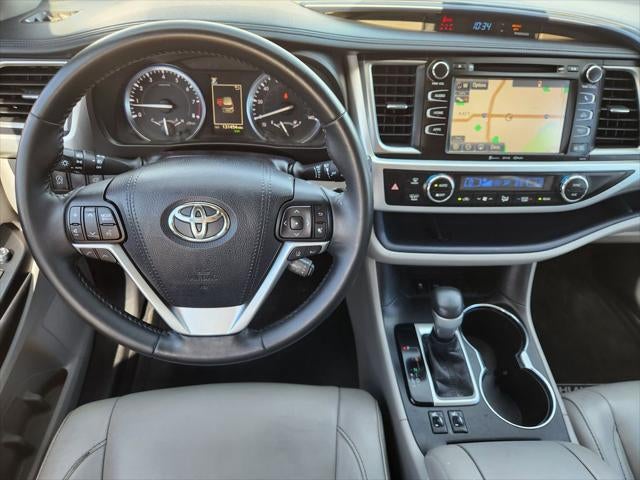 2018 Toyota HIGHLANDER XLE