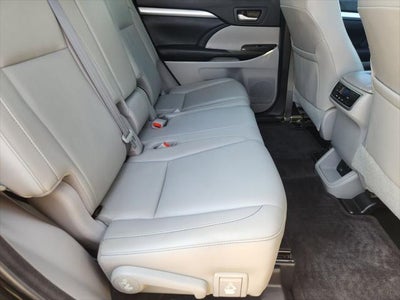 2018 Toyota HIGHLANDER XLE