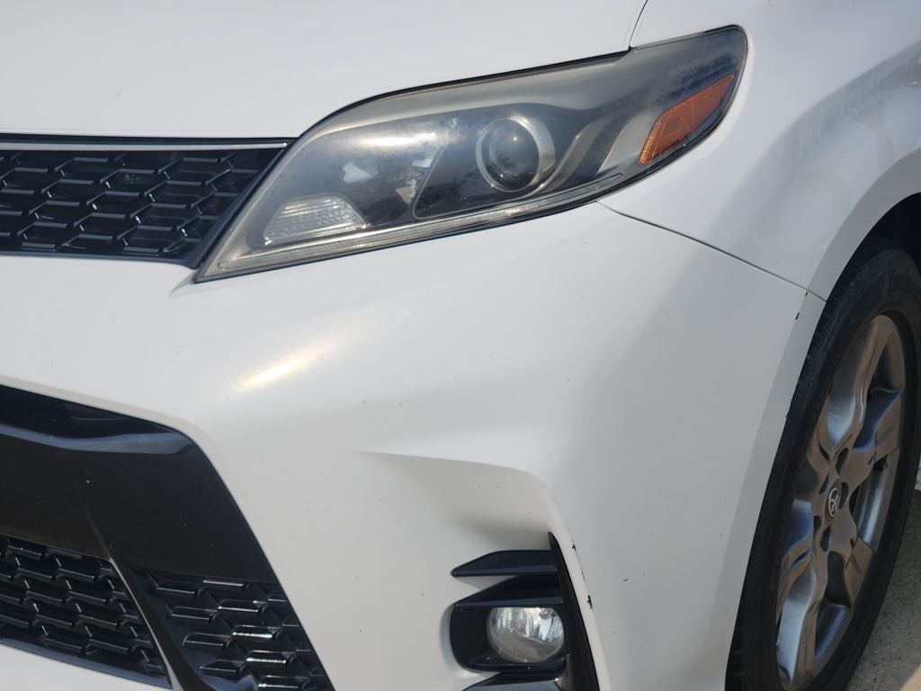 2019 Toyota Sienna SE 8 Passenger