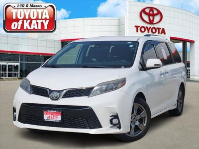2019 Toyota Sienna SE 8 Passenger