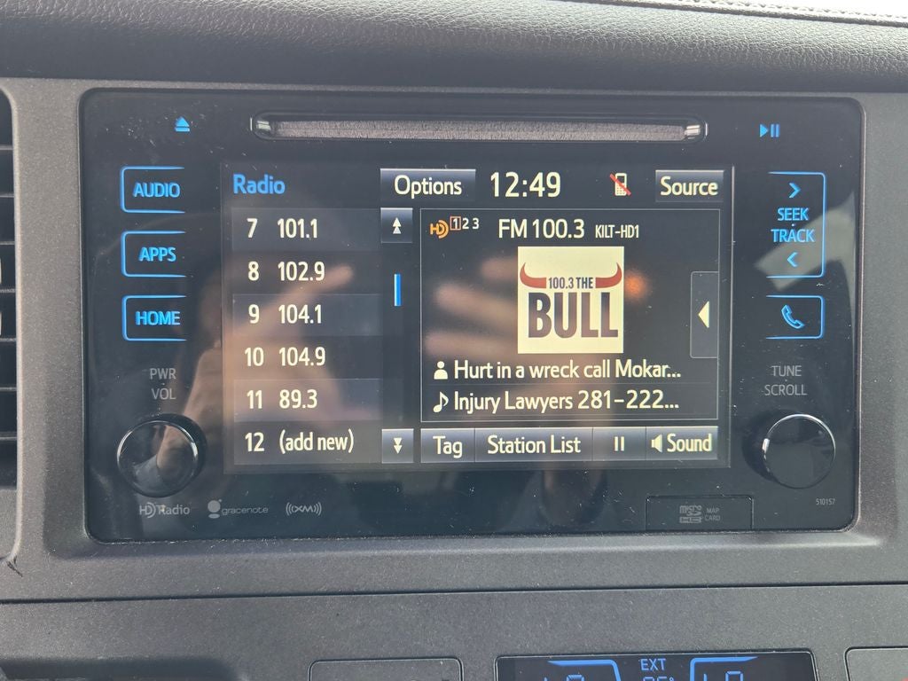 2016 Toyota Sienna XLE 8 Passenger