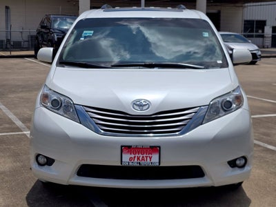 2016 Toyota Sienna XLE 8 Passenger