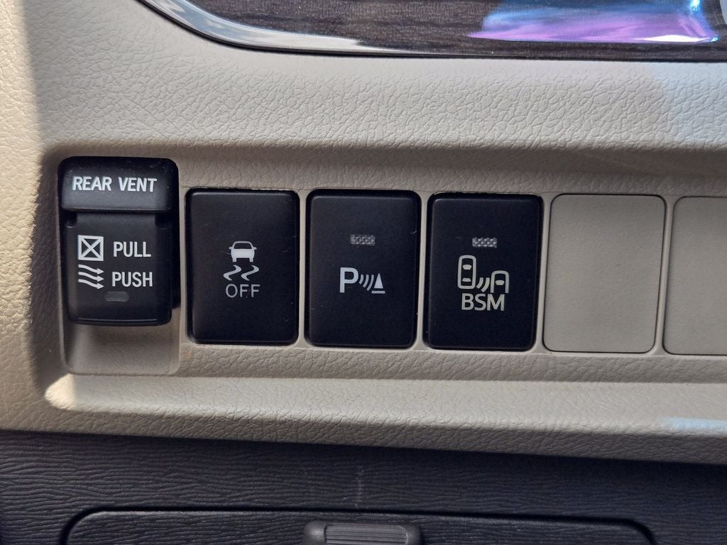 2016 Toyota Sienna XLE 8 Passenger