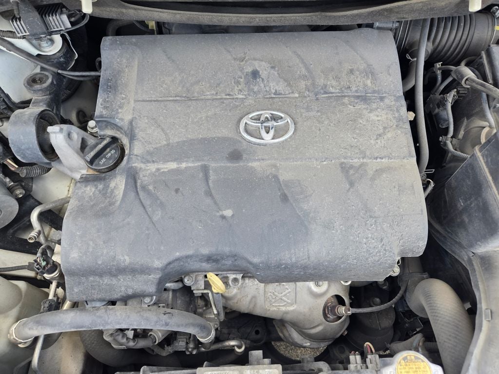 2016 Toyota Sienna XLE 8 Passenger