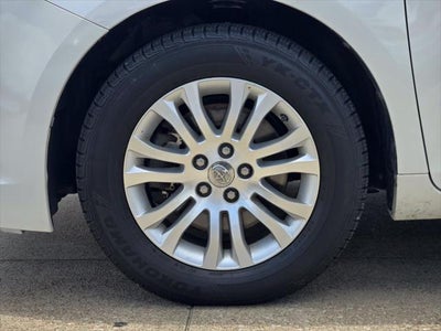 2016 Toyota Sienna XLE 8 Passenger
