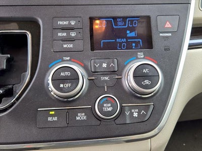 2016 Toyota Sienna XLE 8 Passenger