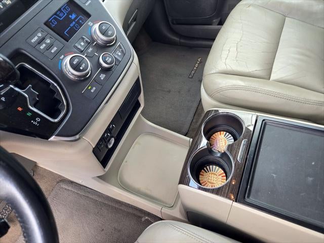 2016 Toyota Sienna XLE 8 Passenger
