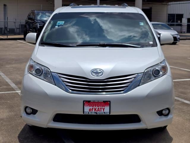 2016 Toyota Sienna XLE 8 Passenger