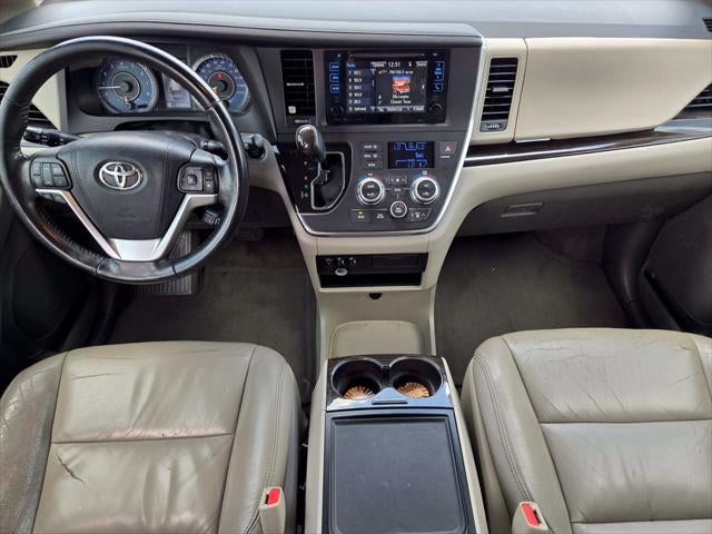 2016 Toyota Sienna XLE 8 Passenger