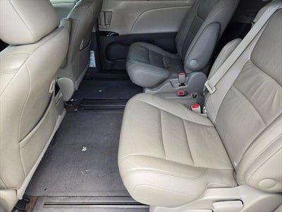 2016 Toyota Sienna XLE 8 Passenger