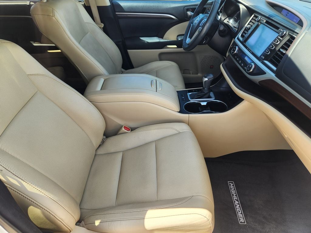 2016 Toyota Highlander Limited