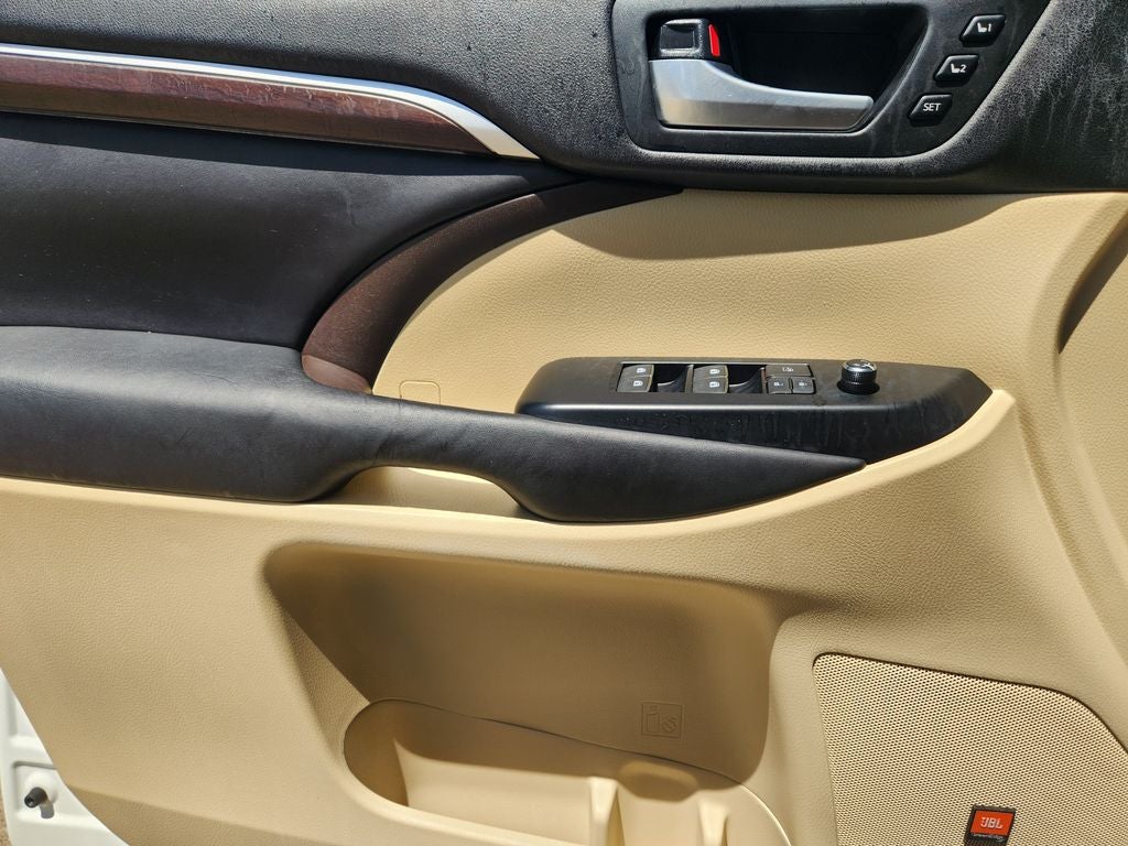 2016 Toyota Highlander Limited