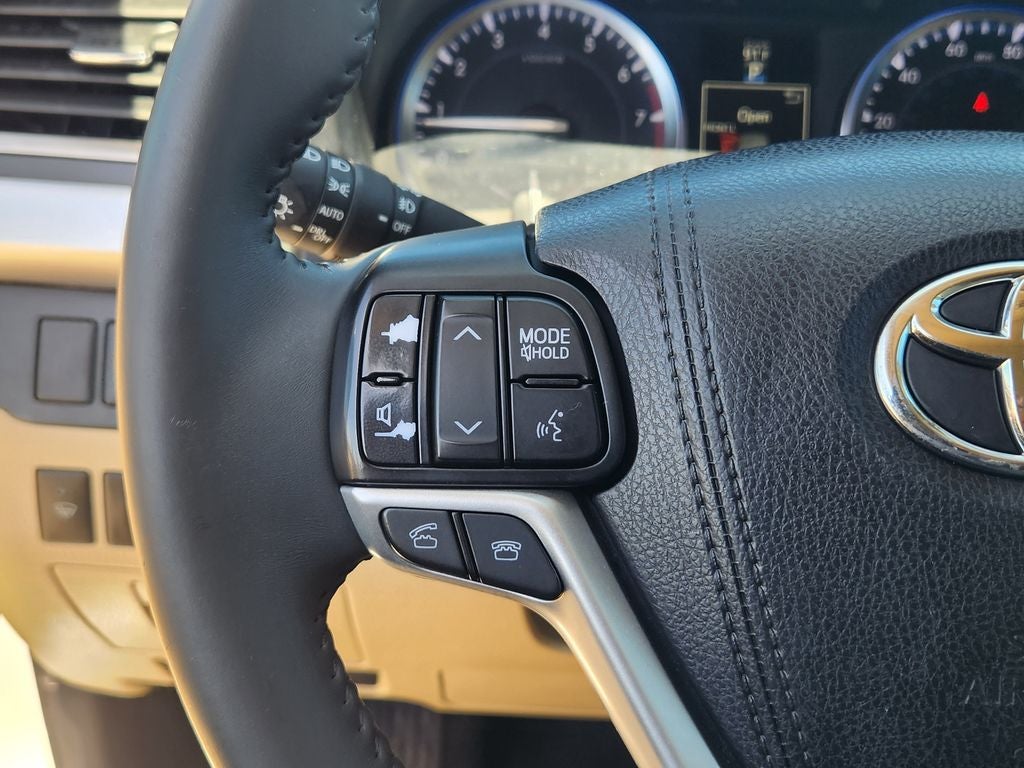 2016 Toyota Highlander Limited