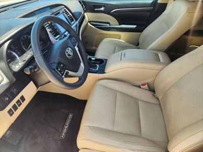2016 Toyota Highlander Limited