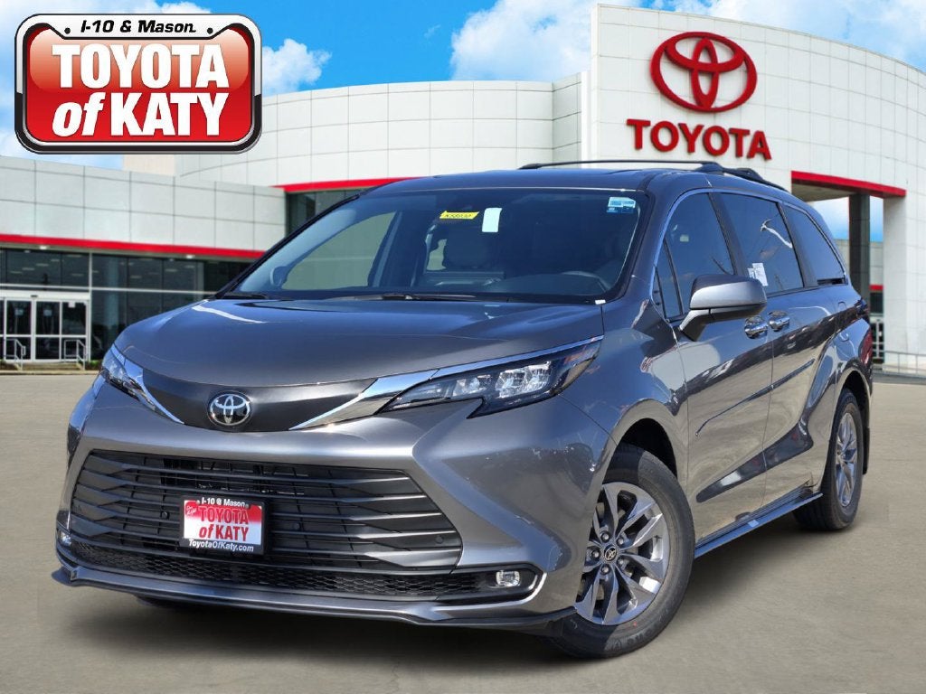 2026 Toyota Sienna XLE 8 Passenger