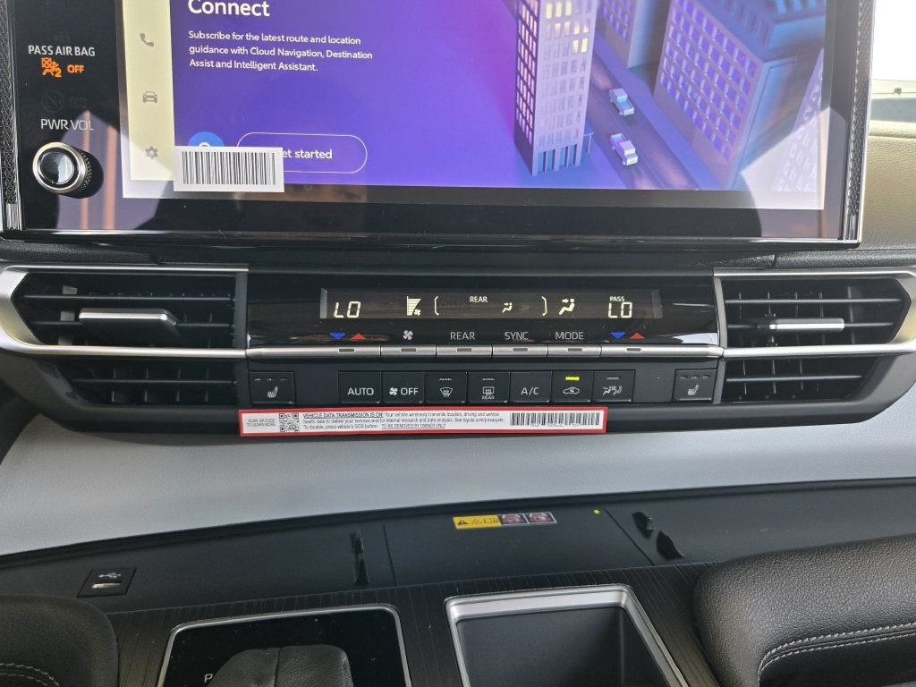 2026 Toyota Sienna XLE 8 Passenger