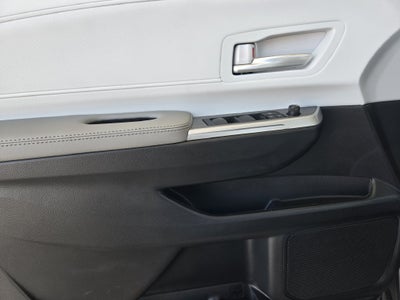 2026 Toyota Sienna XLE 8 Passenger