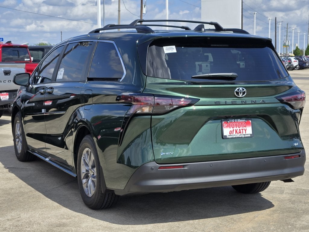 2026 Toyota Sienna XLE 8 Passenger