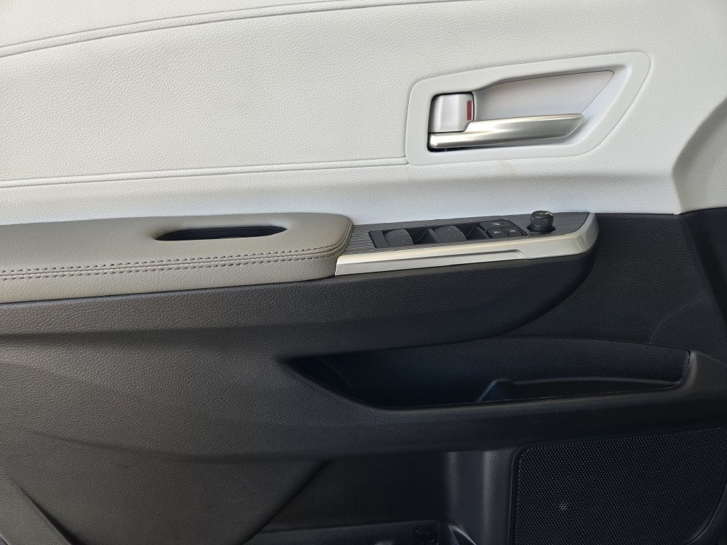 2026 Toyota Sienna XLE 8 Passenger