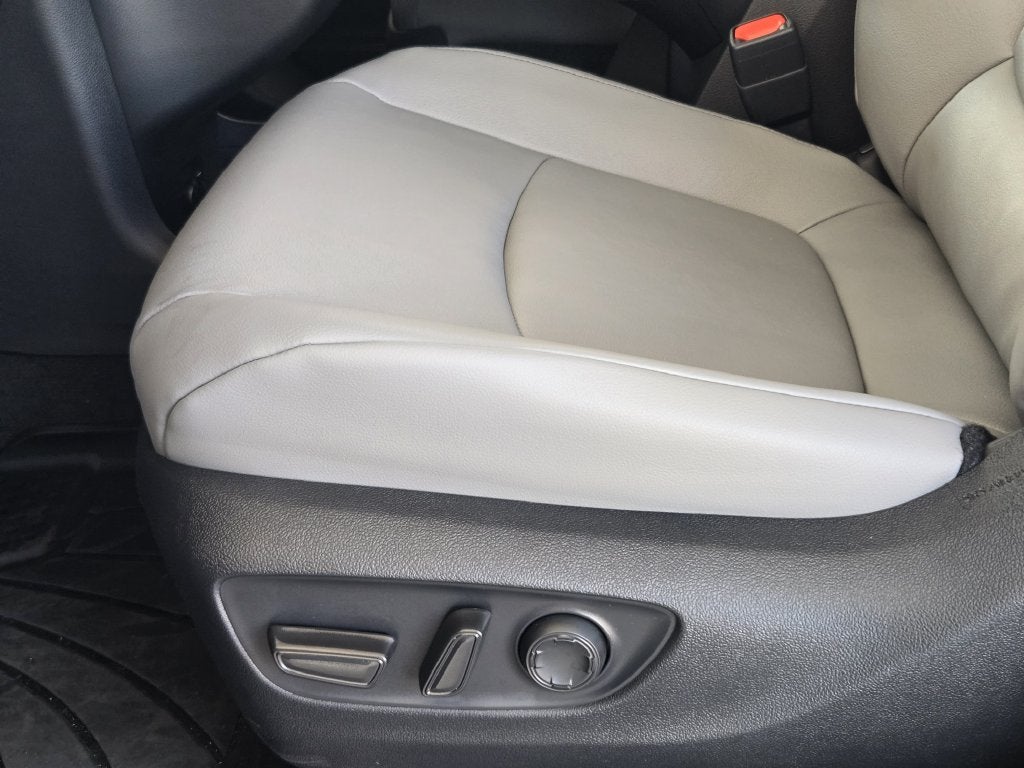 2026 Toyota Sienna XLE 8 Passenger