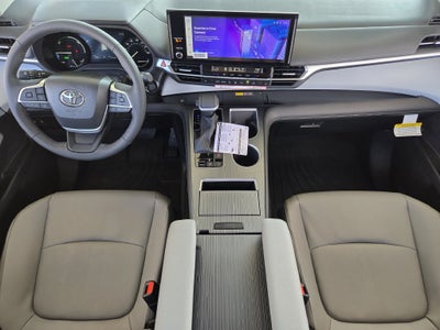 2026 Toyota Sienna XLE 8 Passenger