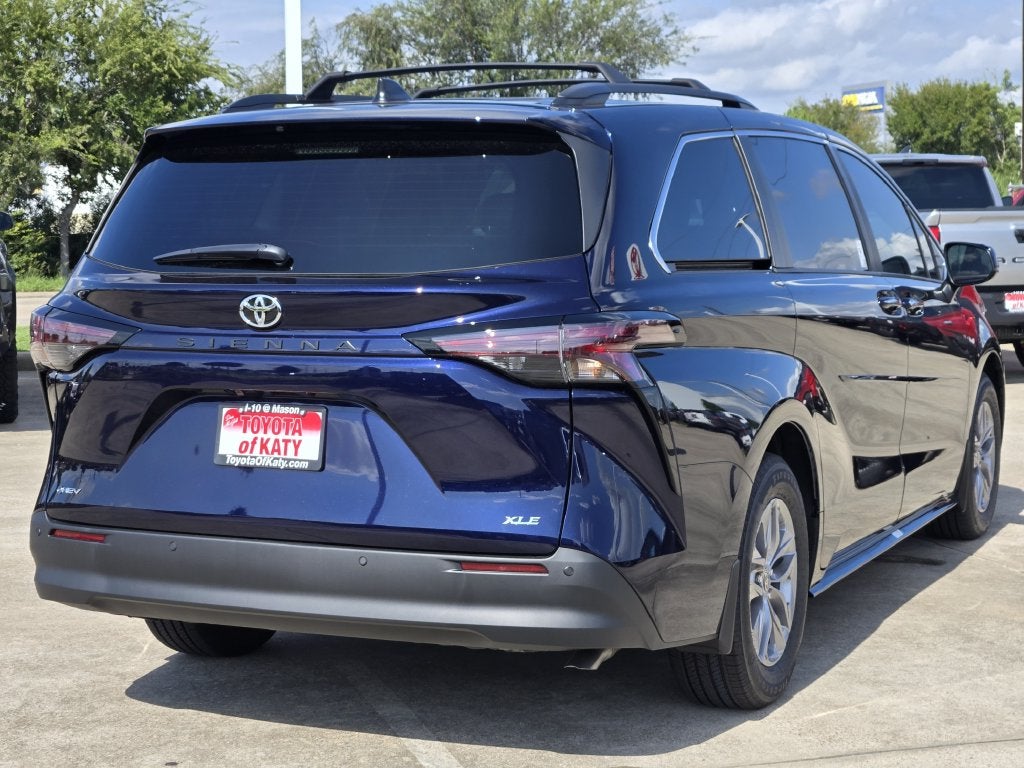 2026 Toyota Sienna XLE 8 Passenger