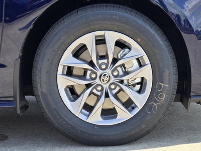 2026 Toyota Sienna XLE 8 Passenger