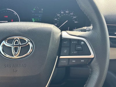 2024 Toyota Sienna XLE 8 Passenger