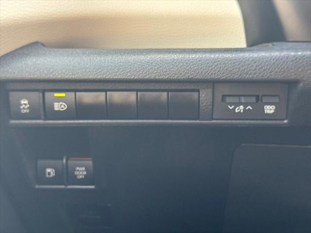 2024 Toyota Sienna XLE 8 Passenger