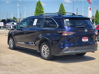 2024 Toyota Sienna XLE 8 Passenger