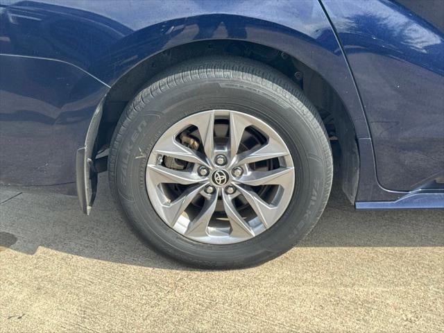 2024 Toyota Sienna XLE 8 Passenger