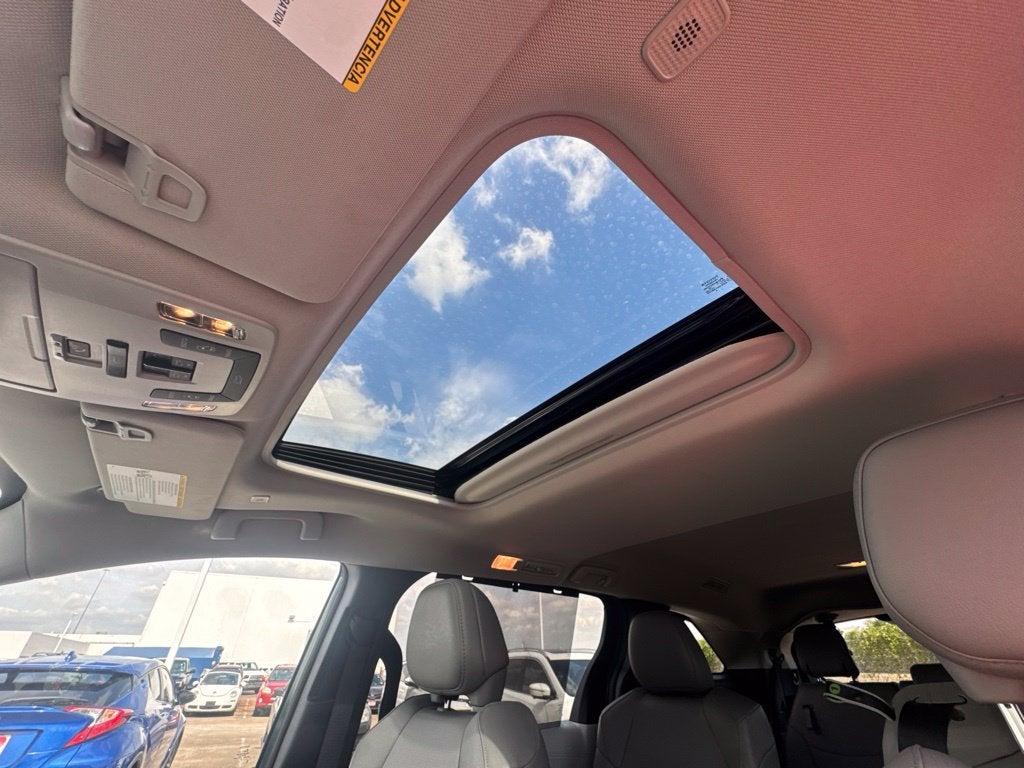 2026 Toyota Sienna XLE 8 Passenger