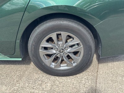 2026 Toyota Sienna XLE 8 Passenger