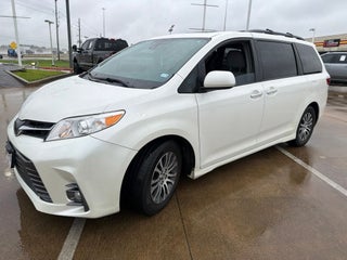 2018 Toyota Sienna XLE Premium 8 Passenger