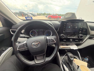 2022 Toyota Highlander Hybrid LE