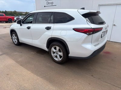 2022 Toyota Highlander Hybrid LE