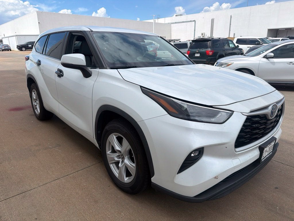 2022 Toyota Highlander Hybrid LE