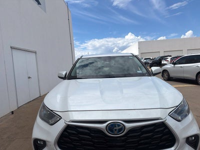 2022 Toyota Highlander Hybrid LE