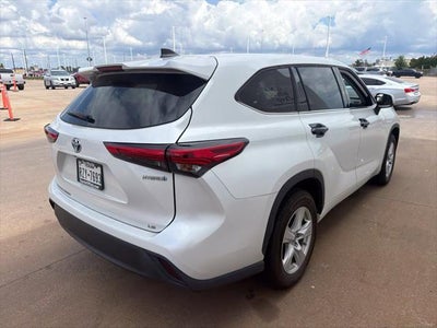 2022 Toyota Highlander Hybrid LE