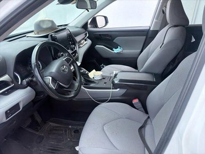 2022 Toyota Highlander Hybrid LE