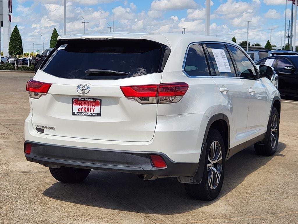 2019 Toyota Highlander LE