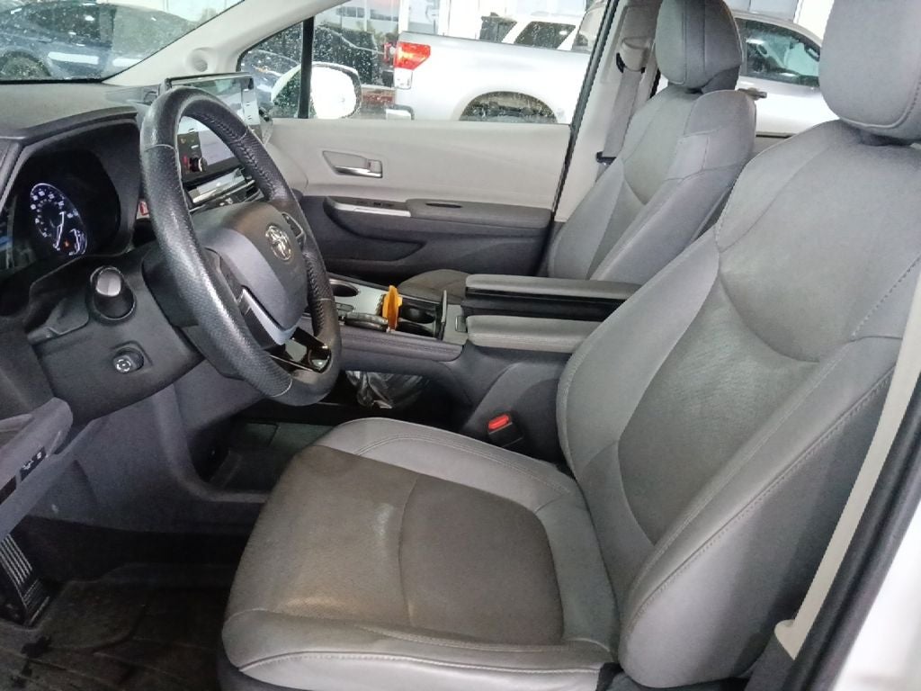 2021 Toyota Sienna Limited 7 Passenger
