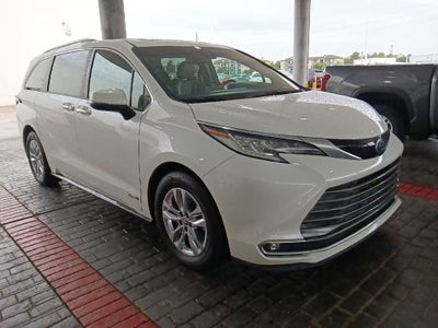2021 Toyota Sienna Limited 7 Passenger