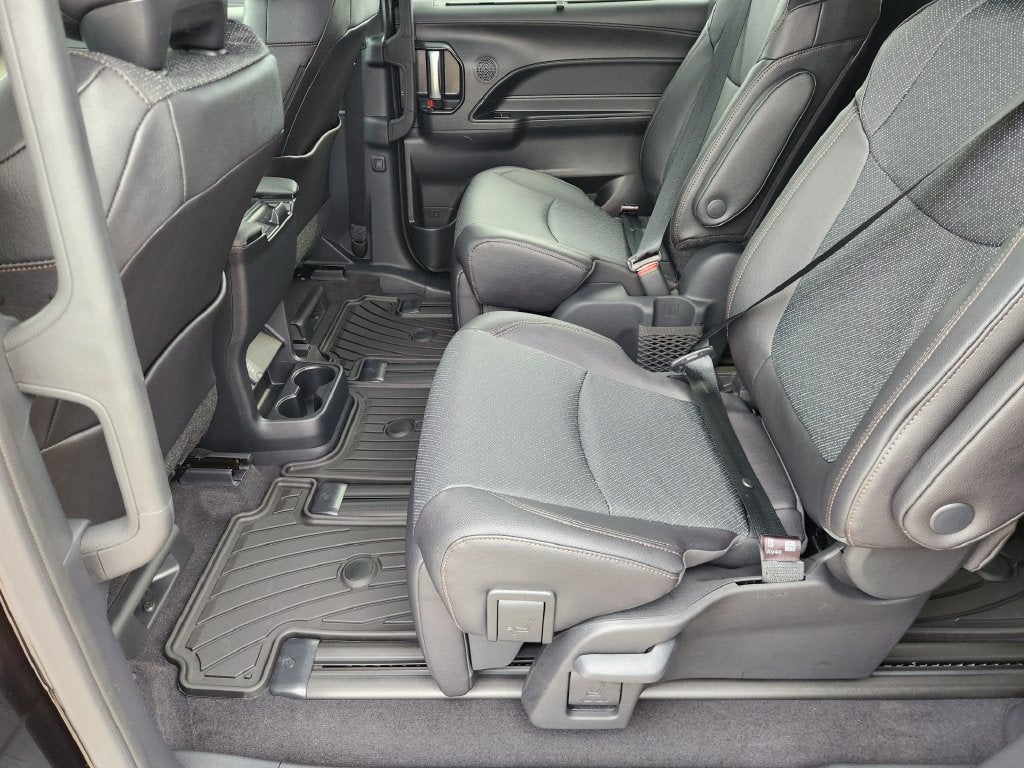 2026 Toyota Sienna Limited 7 Passenger