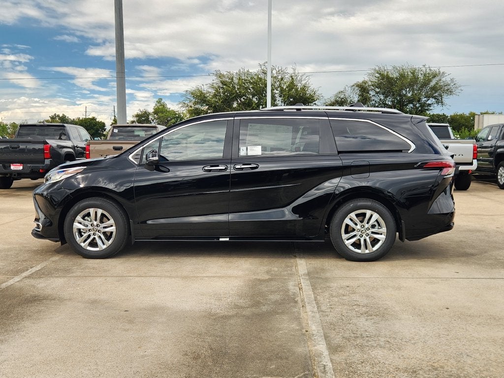 2026 Toyota Sienna Limited 7 Passenger