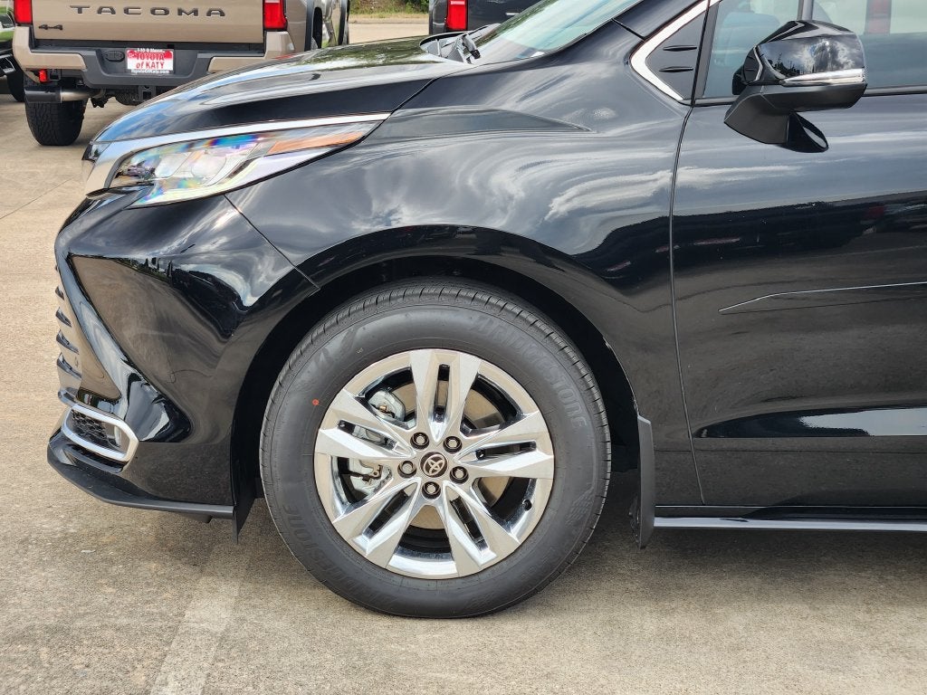 2026 Toyota Sienna Limited 7 Passenger