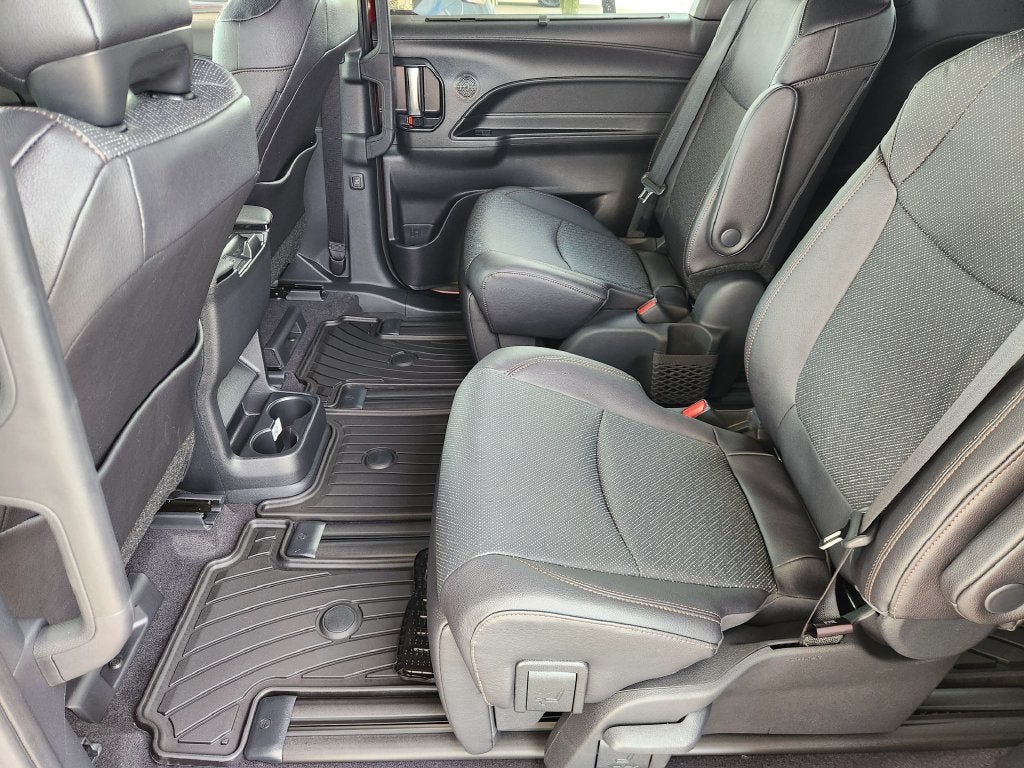2026 Toyota Sienna Limited 7 Passenger