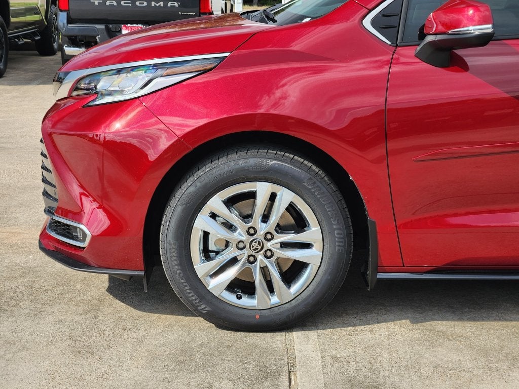 2026 Toyota Sienna Limited 7 Passenger