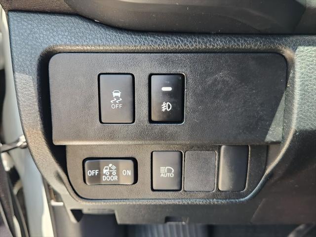 2020 Toyota TACOMA SR SR V6